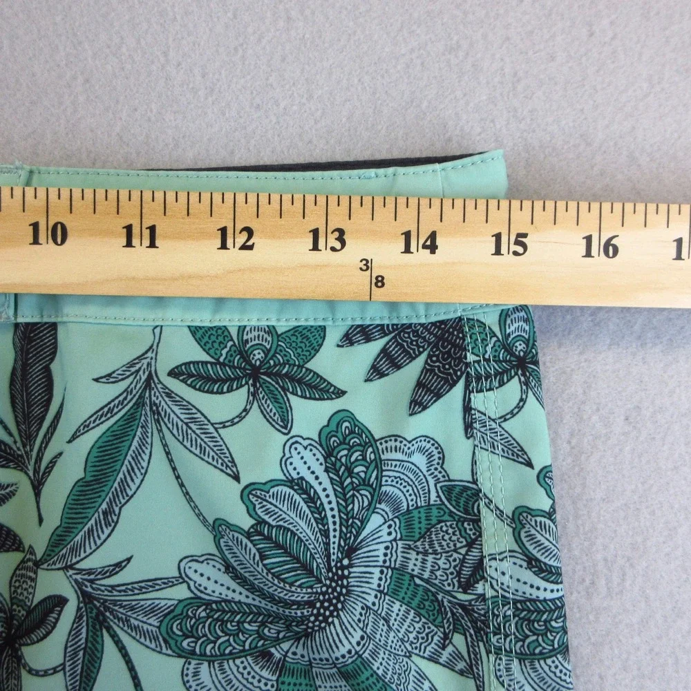 Vissla Board Shorts Mens 29 Teal Cream Floral Coconut Poly Stretch Surf Swim